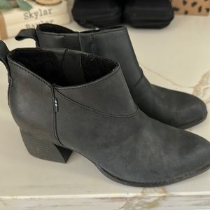 Toms Black chunky heel booties